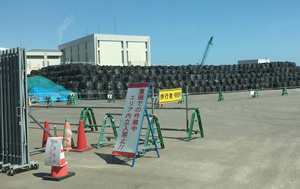 避難解除される土地にはフレコンバッグが山積み